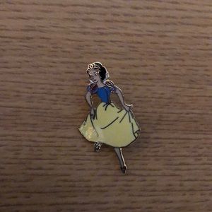 Dancing Snow White pin